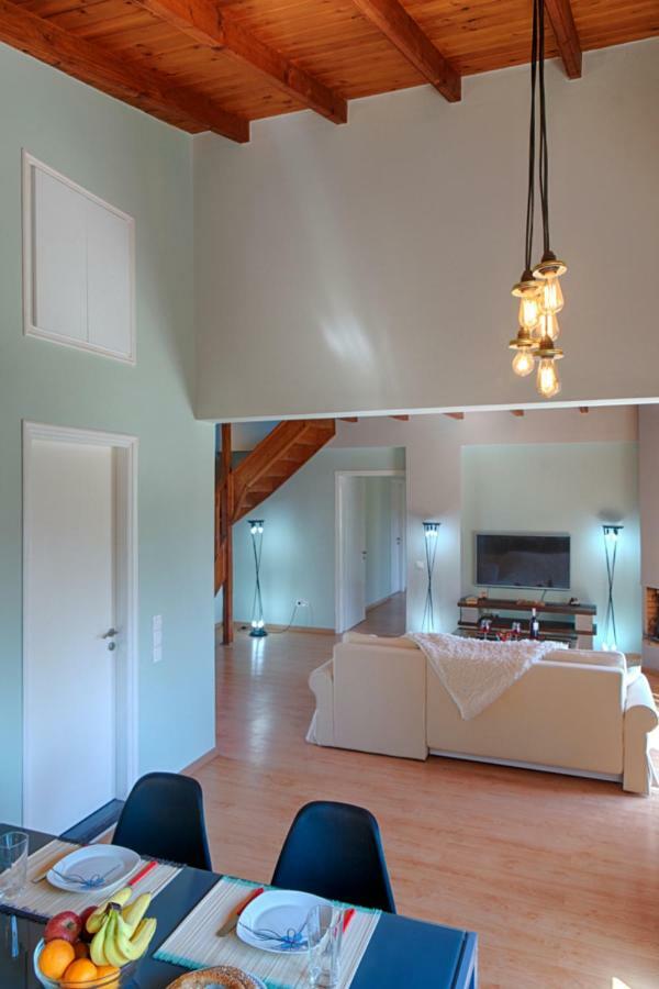 Modern Eco Friendly Villa Close To Town Pelekas Exterior photo