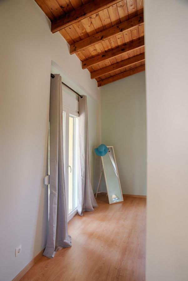 Modern Eco Friendly Villa Close To Town Pelekas Exterior photo
